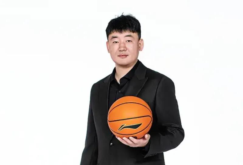 顾全首秀就崩！无战术全程打铁，全队仅10助攻，郑永刚准备救火！