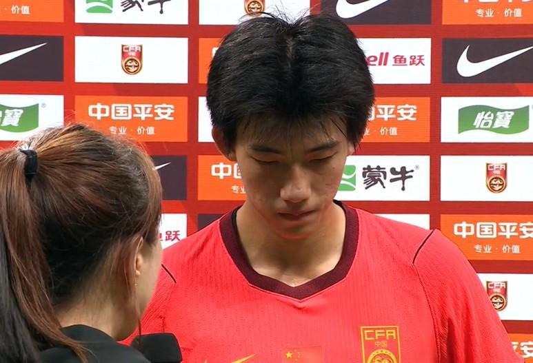 国足惨败后让17岁小将接受采访，浙媒：折射内部责任文化缺失